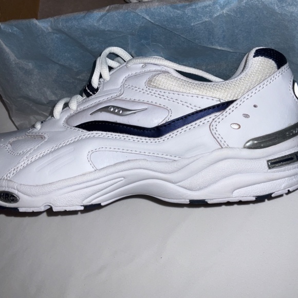 NIB SAUCONY Grid Motion 4 Leather Sneakers Size 10 White/Navy - Picture 11 of 13